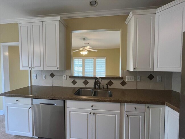 Building Photo - 8512 Berrington Ct