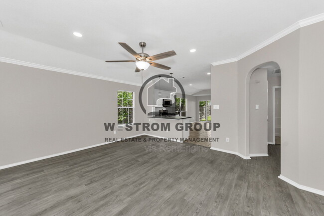 Building Photo - 2201 Sweetwood Dr