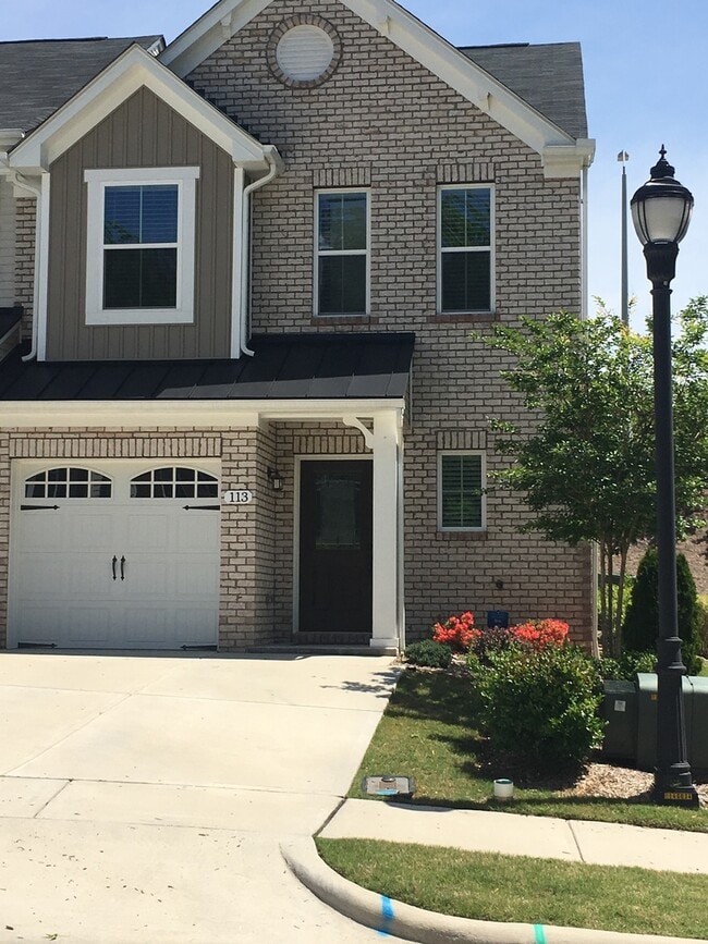 Building Photo - 113 Grande Sky Ct