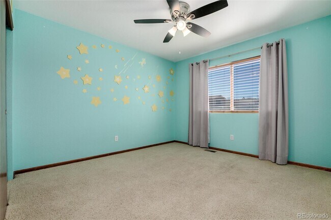 Building Photo - 9865 Falcon Ln