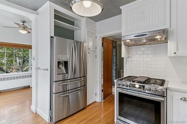 Building Photo - 1021 S Columbine St