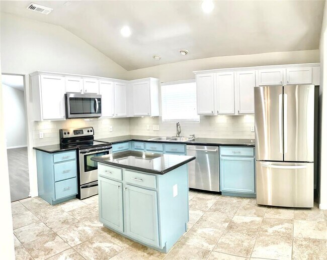 Building Photo - 6 Tivoli Garden Ct