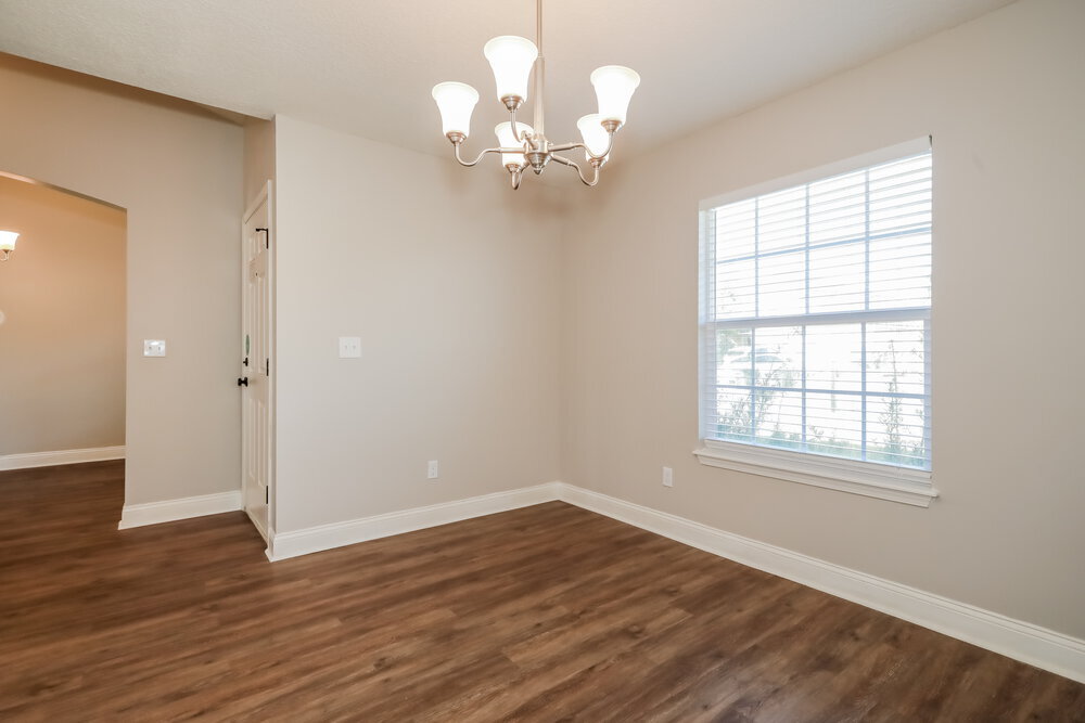 Building Photo - 3163 Pine Haven Dr