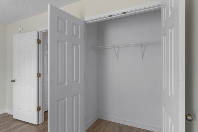 Building Photo - 147 Cabana Way