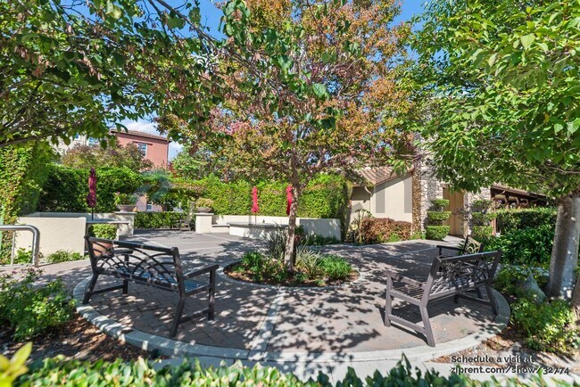 Building Photo - 929 Glen Valley Terrace