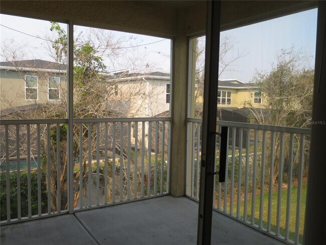 Building Photo - 2806 Club Cortile Cir