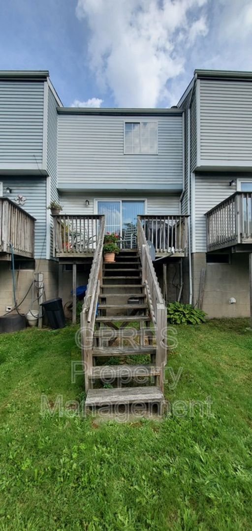 Building Photo - 317 Garden Hill Dr