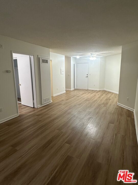 Building Photo - 428 S Grand View St