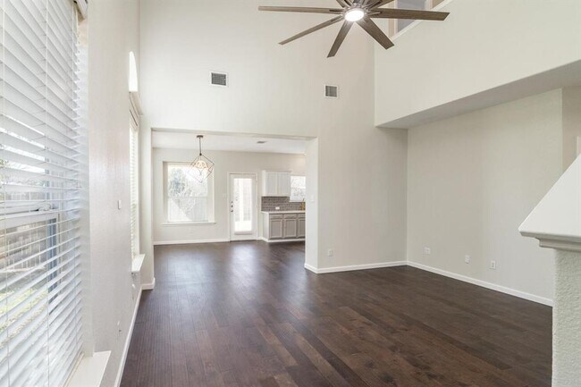 Building Photo - 9628 Beechnut Dr