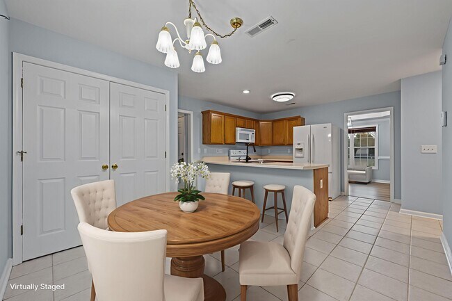 Building Photo - 200 Bridlewood Dr