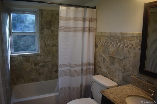 Building Photo - 53 Magnolia Dr