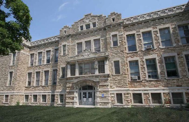Building Photo - Norman School Lofts