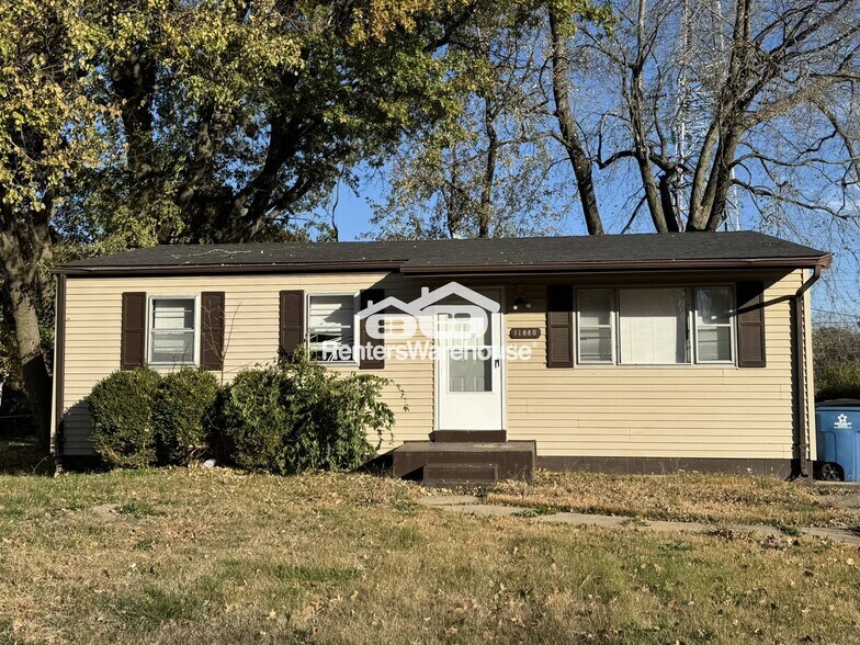 Building Photo - 10137 Cavalier Ct