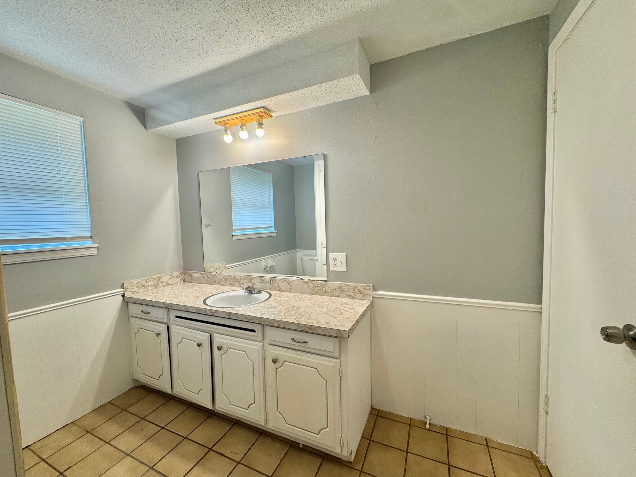 Building Photo - 3029 SW 62nd St