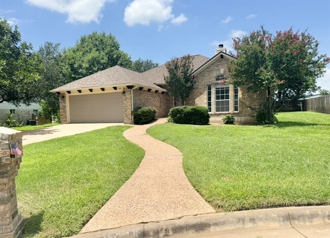 Building Photo - 1306 Meadow Cove