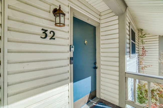 Building Photo - 101 Pine Forest Dr