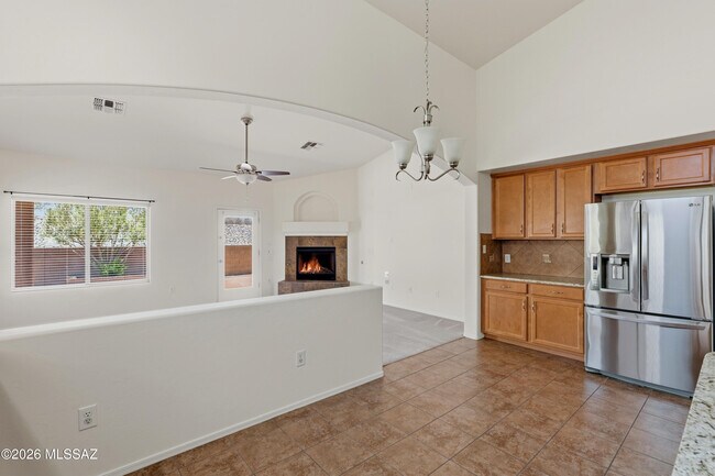 Building Photo - 677 W Pizzicato Ln