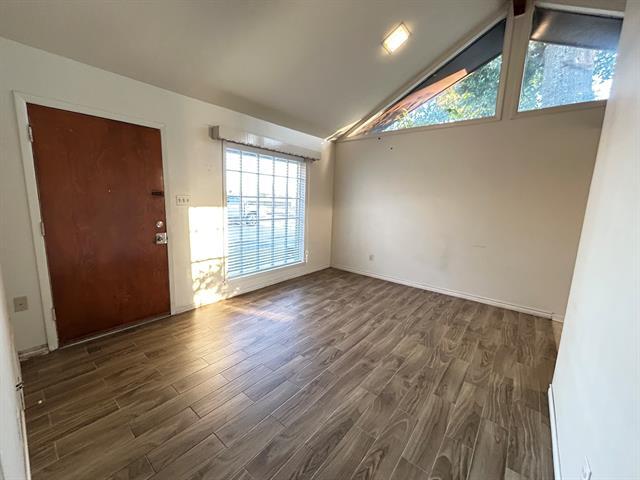 Building Photo - 409 Royal St