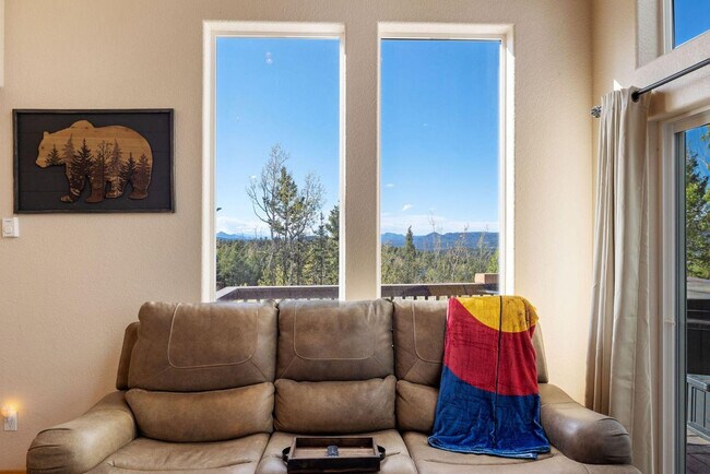 Building Photo - 51 Dakota Ln