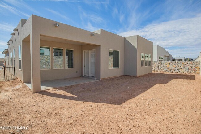 Building Photo - 3883 Heartland Lp