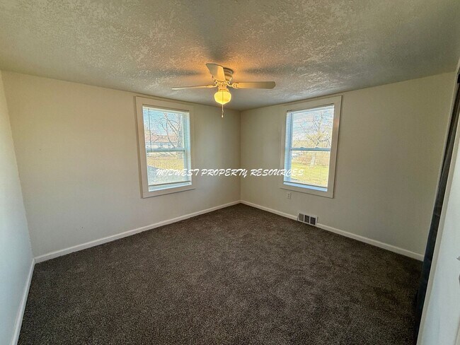 Building Photo - 2 Bedroom Bungalow in Holden