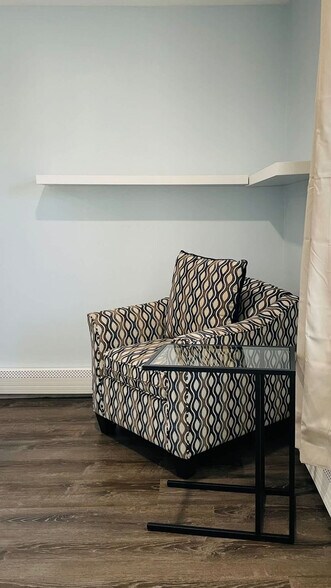 Building Photo - 25 Andem St