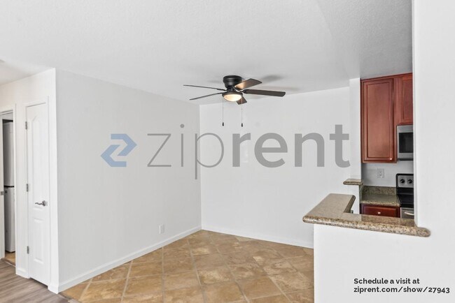 Building Photo - 866 Catkin Ct