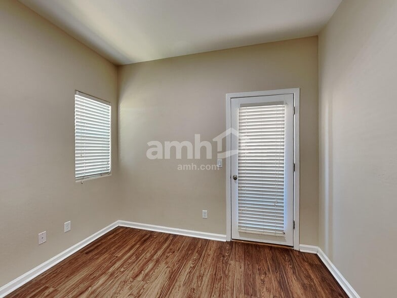 Building Photo - 20025 N 20th St