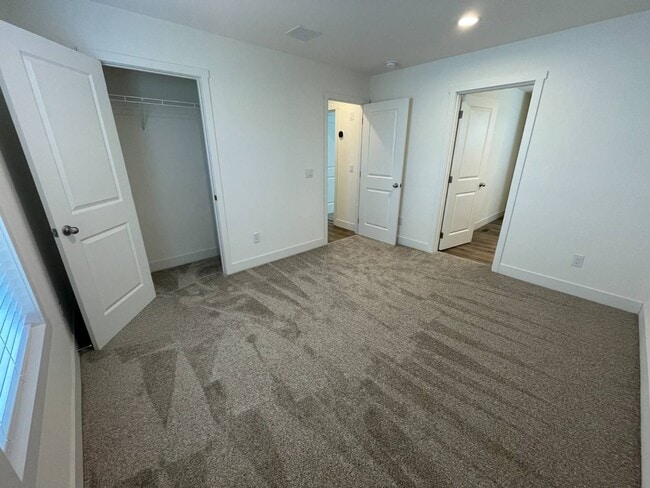 Building Photo - 6656 Pentz Rd