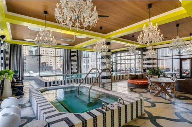 Building Photo - 309 Vine St