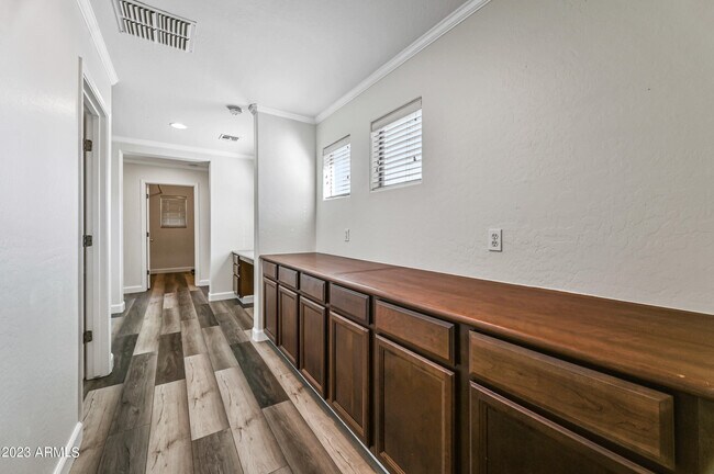 Building Photo - 4046 S Tatum Ln