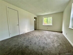 Building Photo - 34 Latona Ct