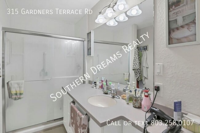 Building Photo - 315 Gardners Terrace Rd