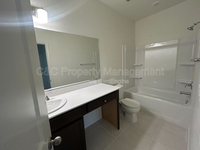 Building Photo - 2254 S Sylmar Ave