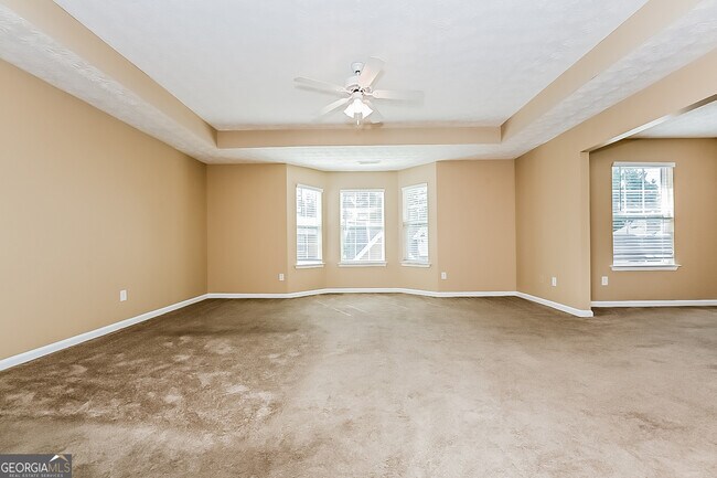 Building Photo - 257 Long Dr