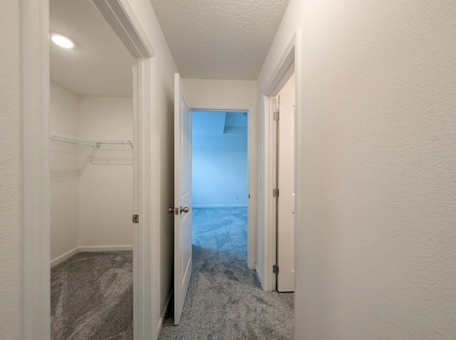 Building Photo - Move-In Ready 4-Bed in Silver Oak, Quartz Kitchen and Community Pool