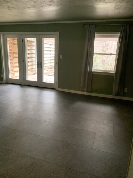 Building Photo - 145 Georgetown Grn