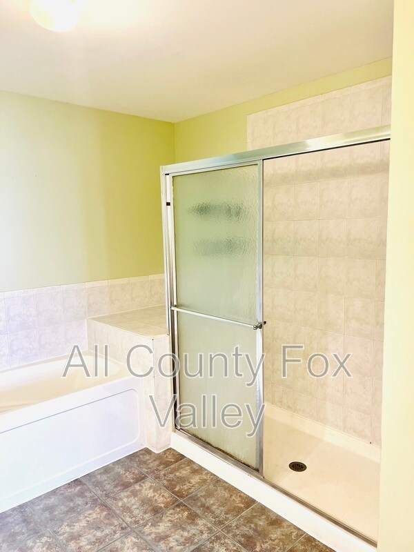 Building Photo - 2340 Stoughton Cir