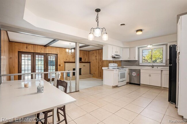 Building Photo - 1954 Atlas Ct