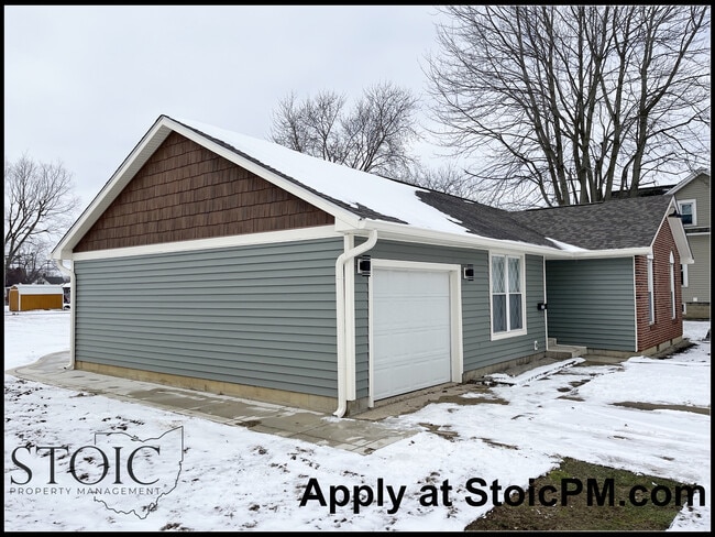 Building Photo - 123 N Main St