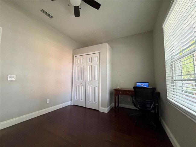 Building Photo - 10327 Goldenbrook Way