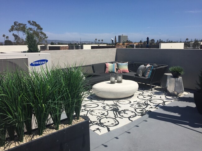 Building Photo - 826 Brickyard Ln