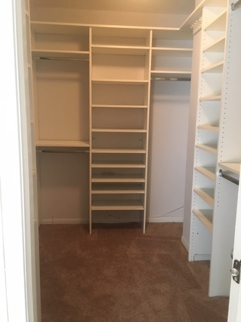 Master Bedroom closet - 2420 Diana Dr