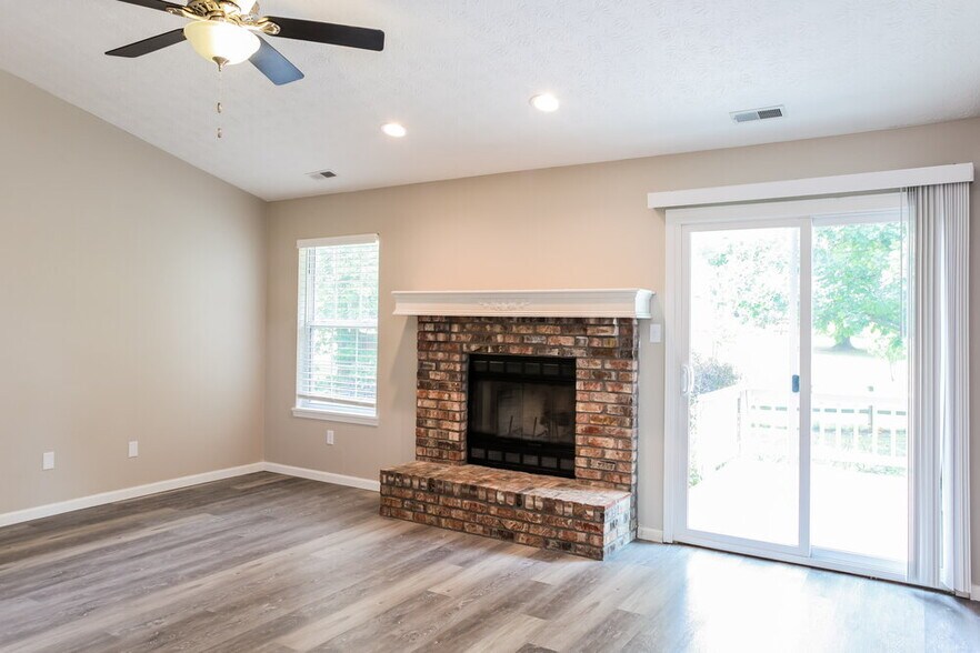 Building Photo - 1509 Cherry Wood Ct