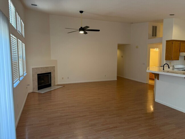 Building Photo - **PENDING** 4 Bedroom, 2 1/2 Bathroom Single Family Home In Antioch with Three Car Garage