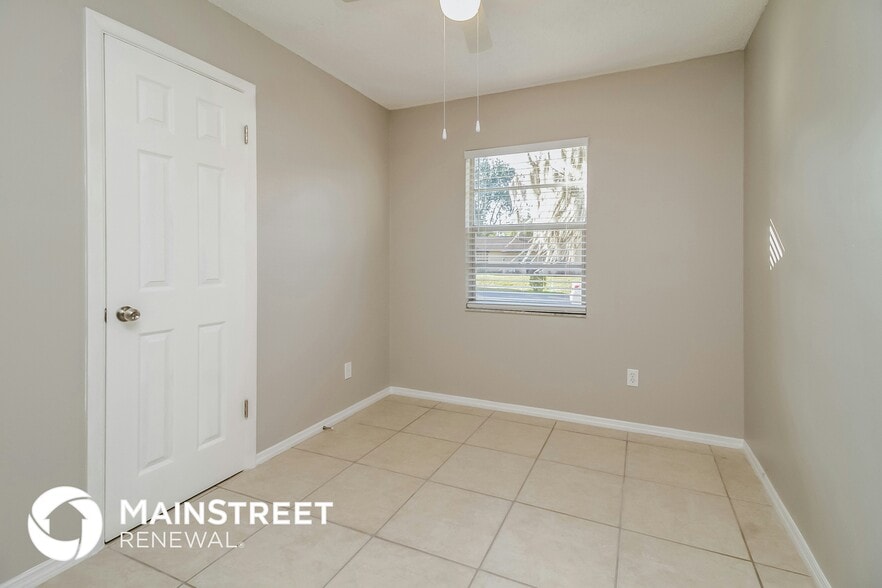 Building Photo - 865 Rich Dr