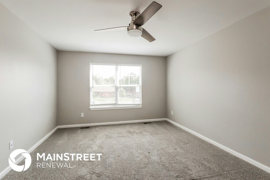 Building Photo - 2058 Hoosier Way