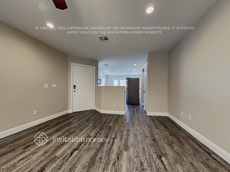 Building Photo - 10437 Wild Bill Ct