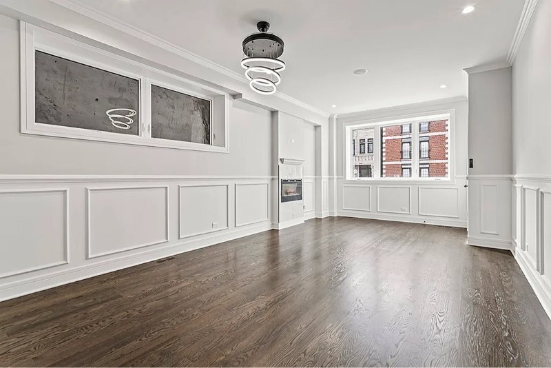 Building Photo - 4827 S St Lawrence Ave