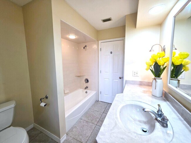 Building Photo - Vero Beach Rentals. Vero Beach Rent, LLC and Property Management Company